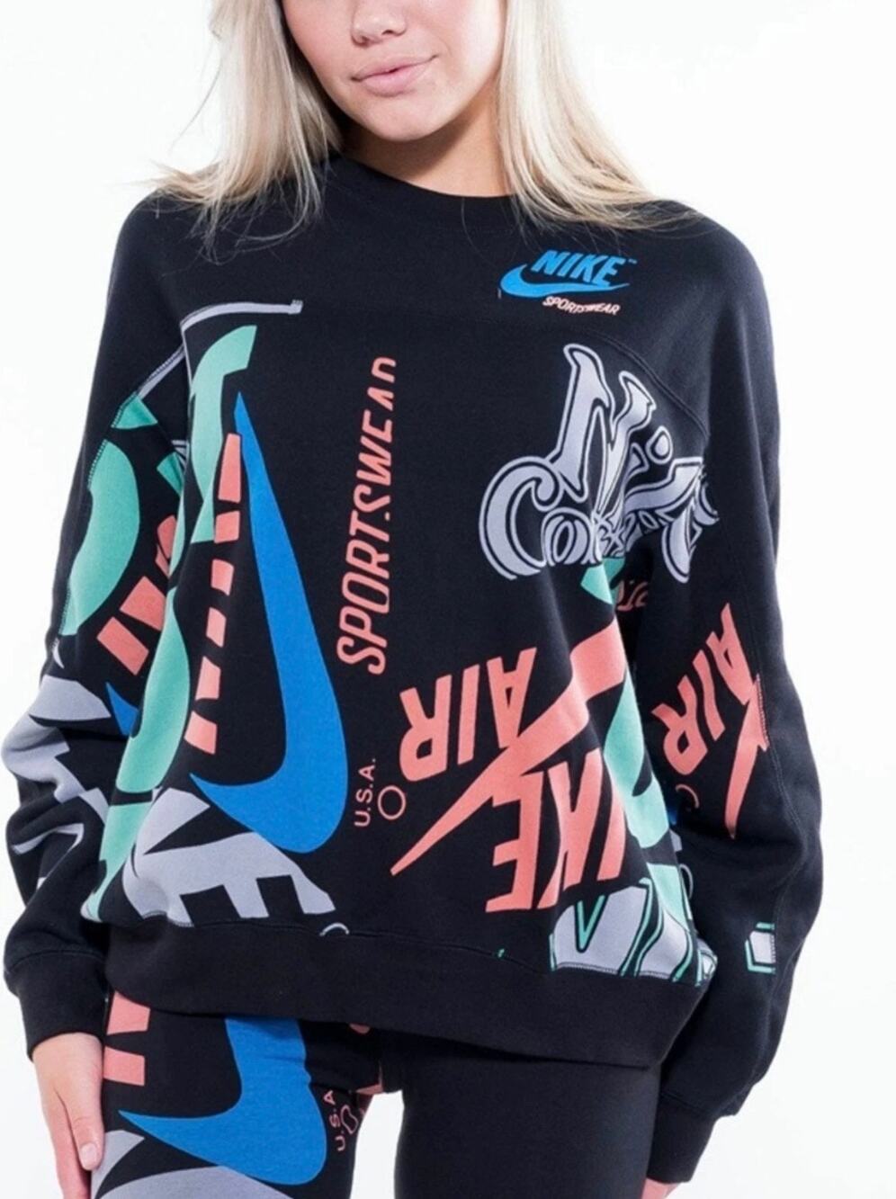 Nike Graphic Streetwear Logo Crewneck Sweatshirt, Multicolor, Women's Small
